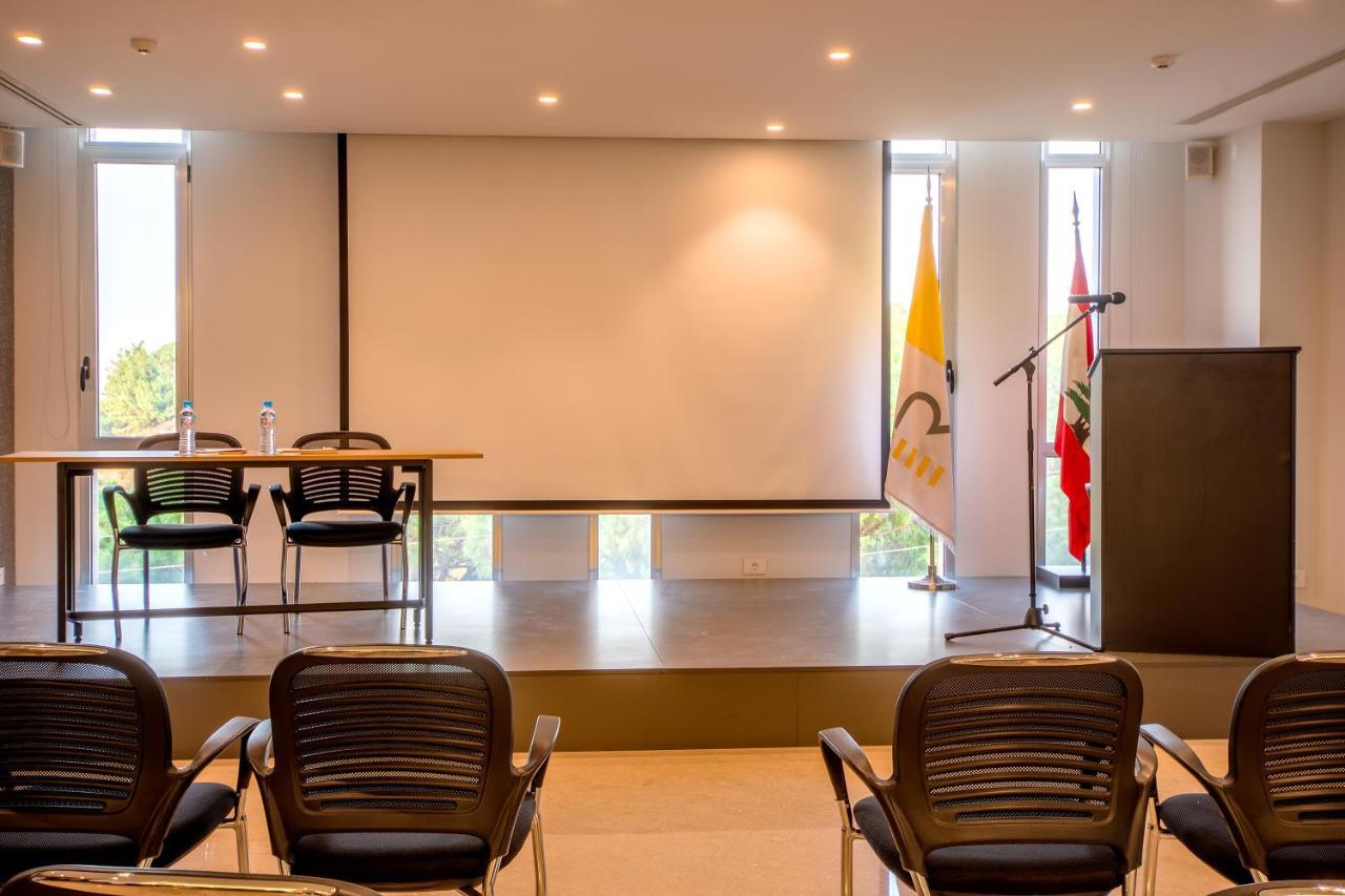 The Ray Hotel And Studios Beirut Bagian luar foto