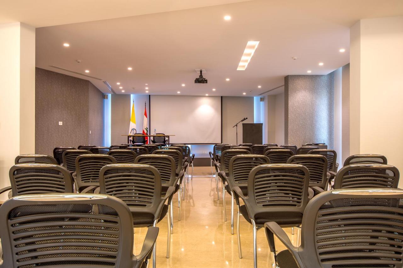 The Ray Hotel And Studios Beirut Bagian luar foto