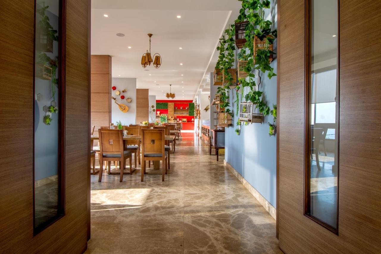 The Ray Hotel And Studios Beirut Bagian luar foto
