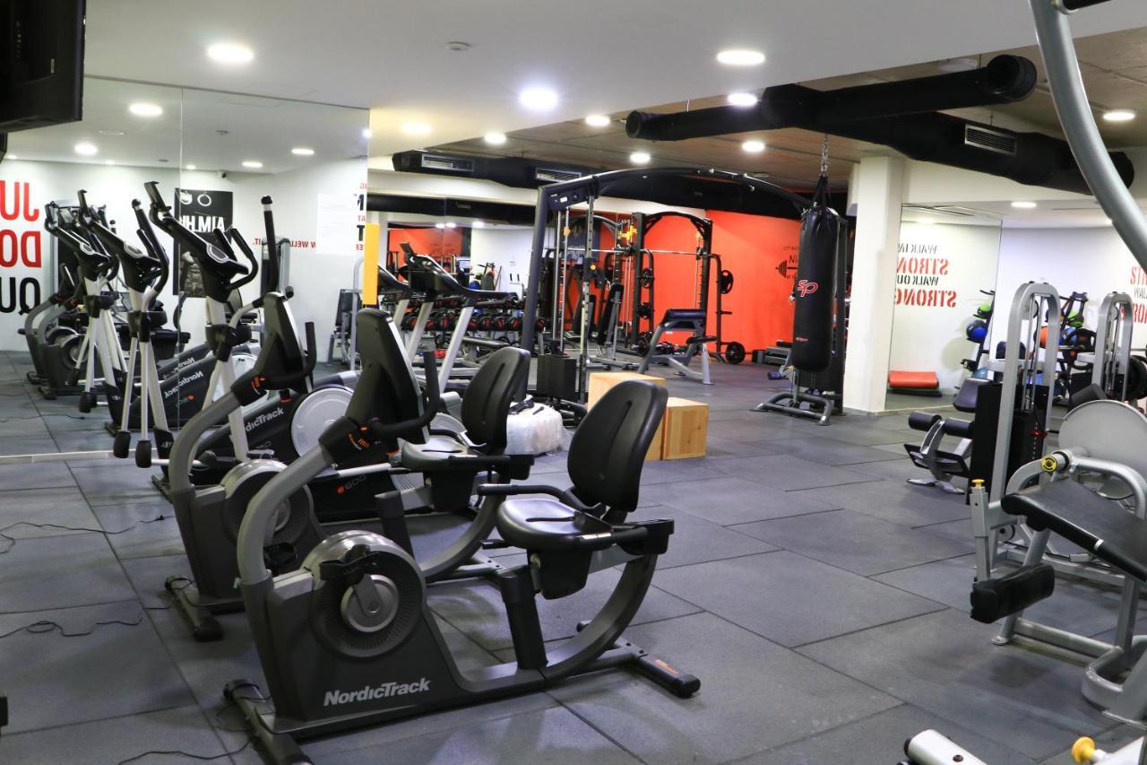 The Ray Hotel And Studios Beirut Bagian luar foto