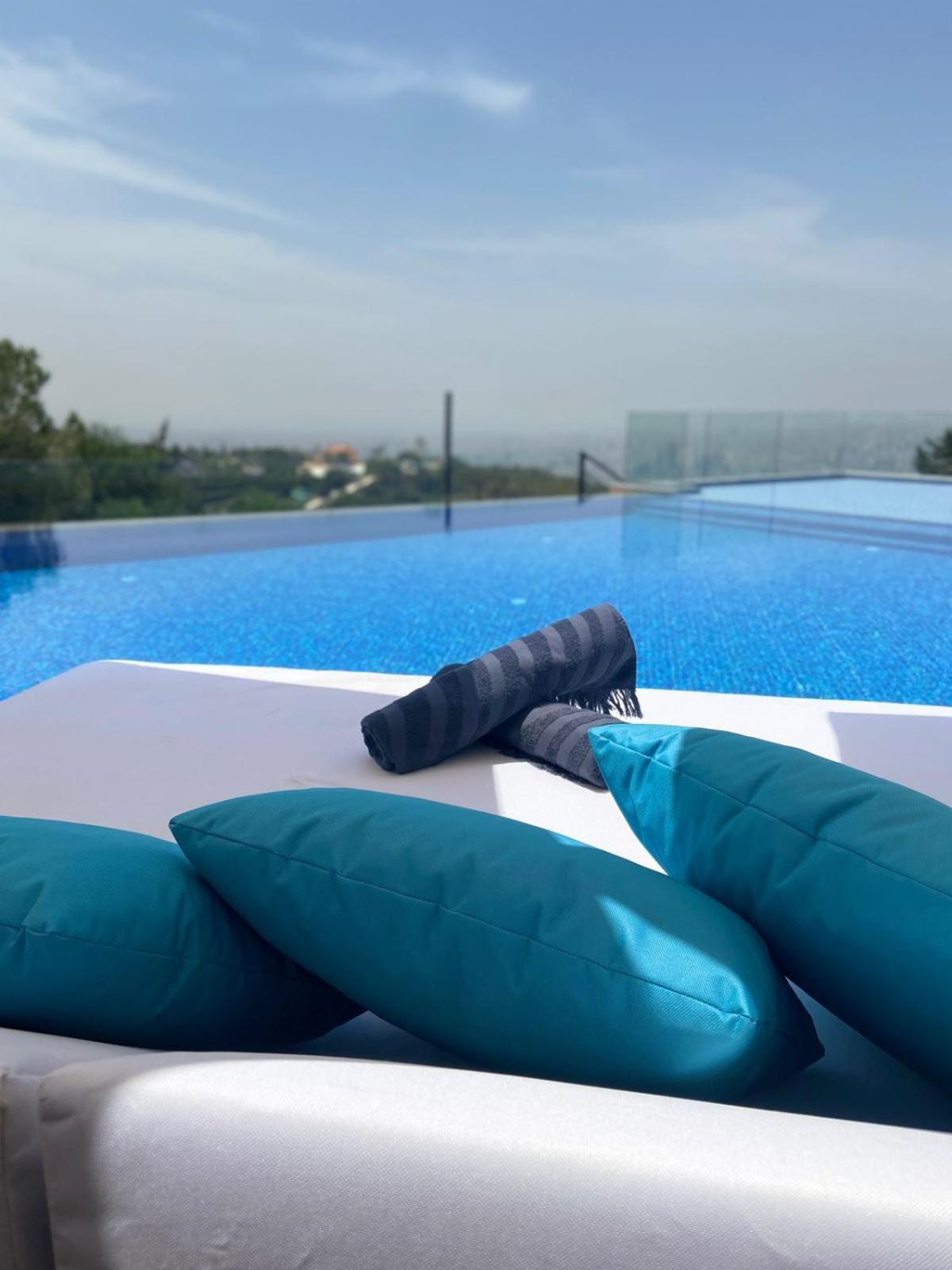 The Ray Hotel And Studios Beirut Bagian luar foto