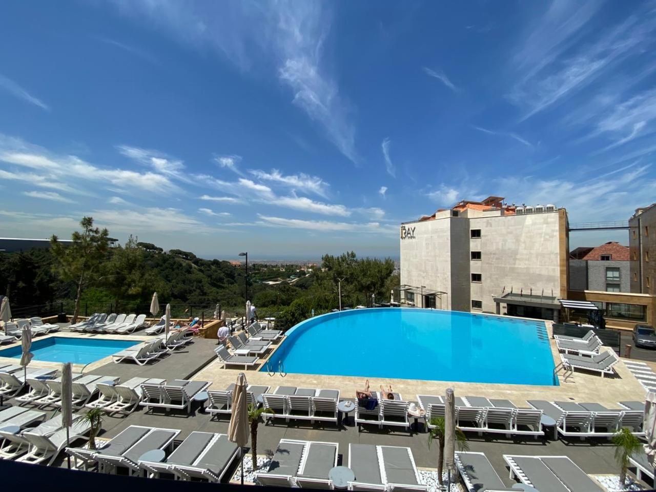 The Ray Hotel And Studios Beirut Bagian luar foto