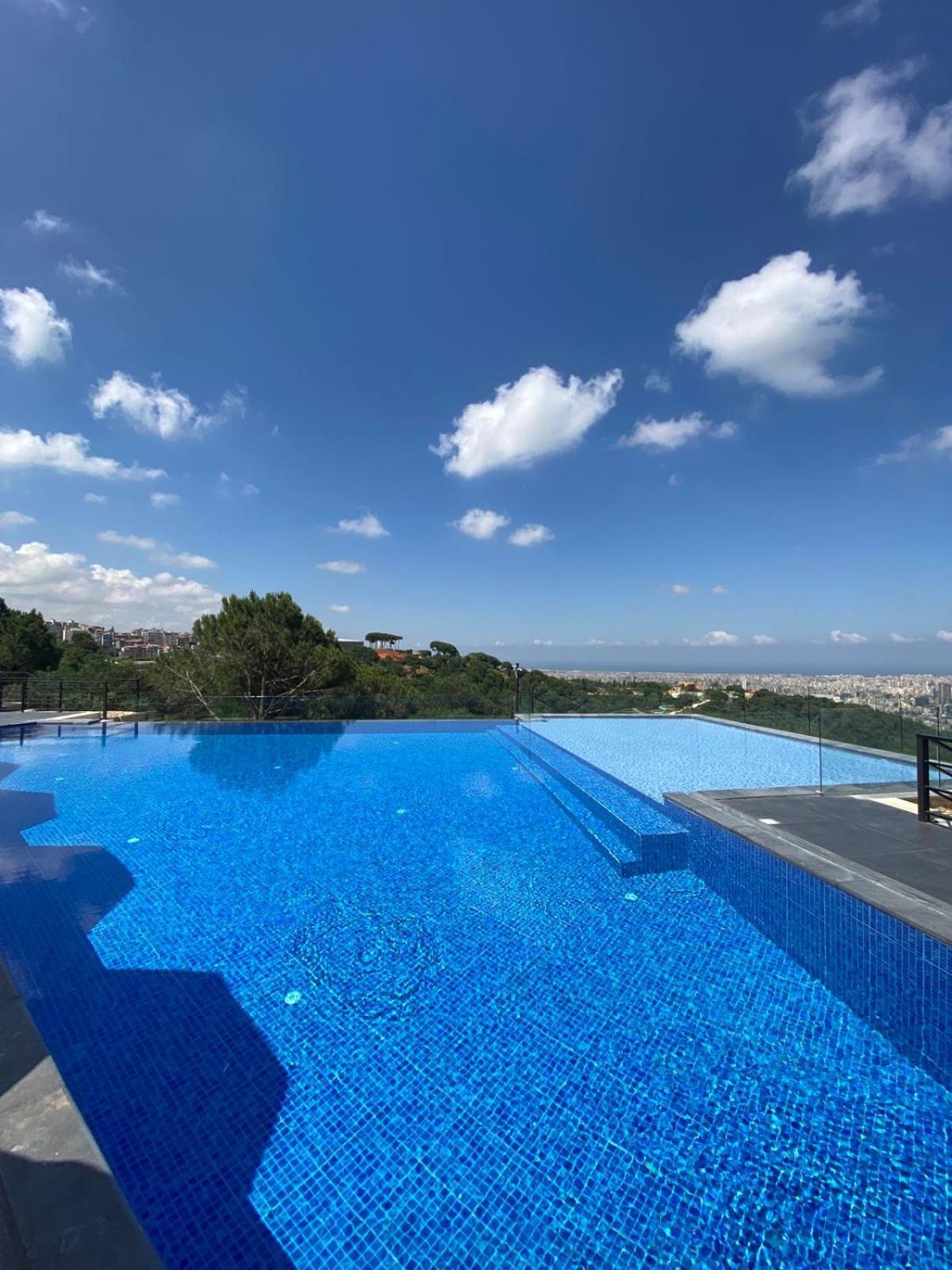 The Ray Hotel And Studios Beirut Bagian luar foto