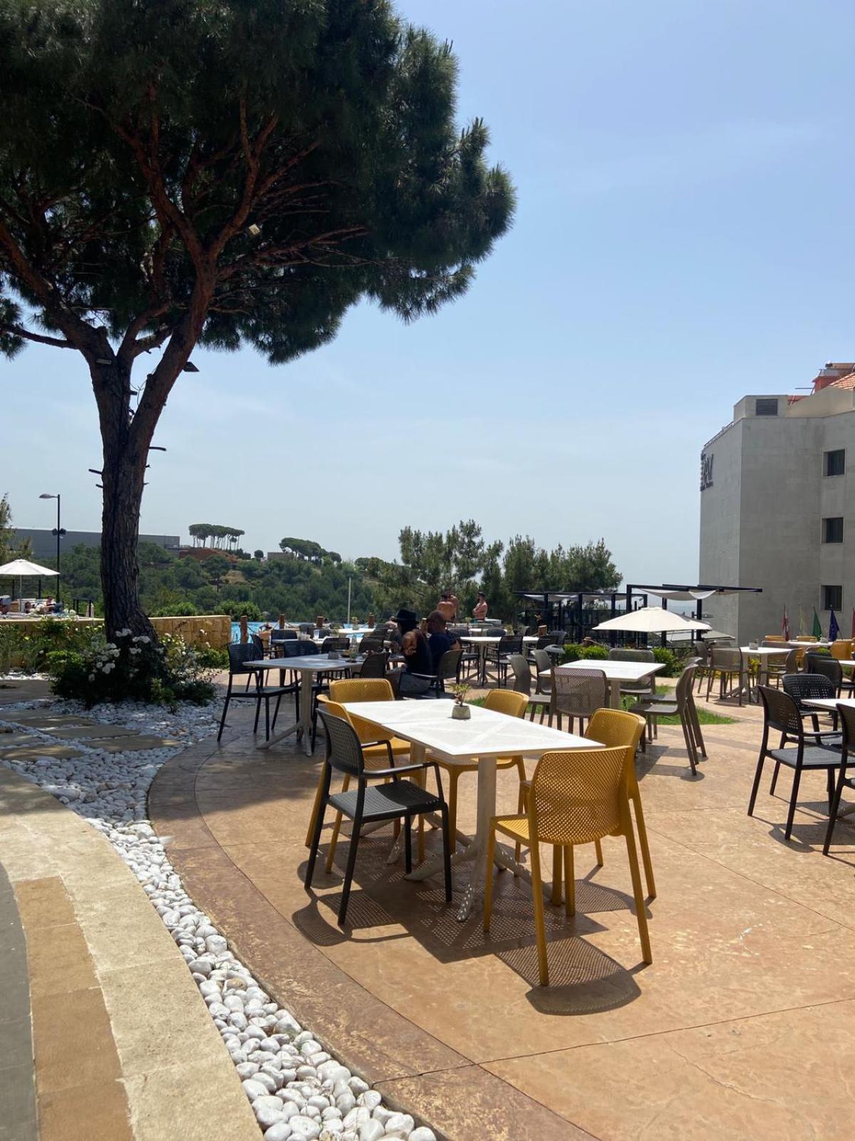 The Ray Hotel And Studios Beirut Bagian luar foto