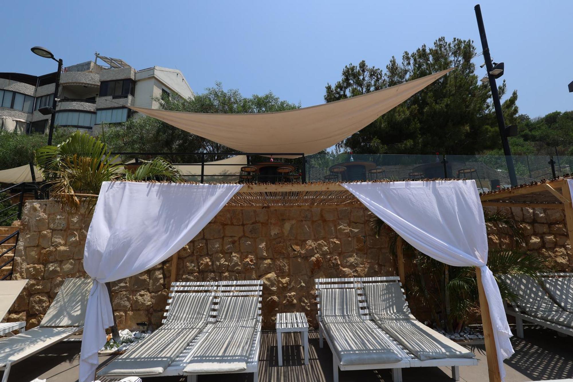 The Ray Hotel And Studios Beirut Bagian luar foto