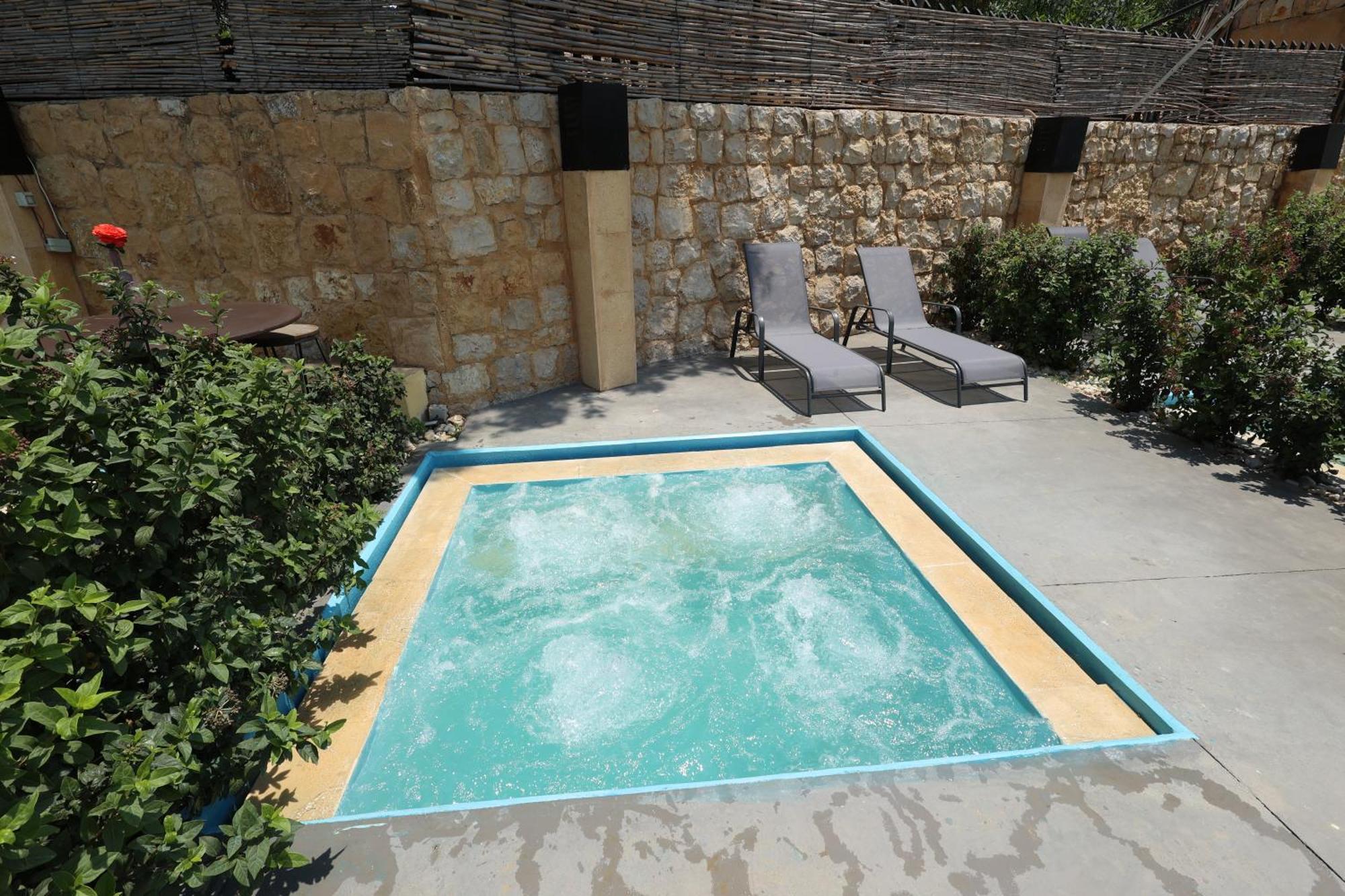 The Ray Hotel And Studios Beirut Bagian luar foto